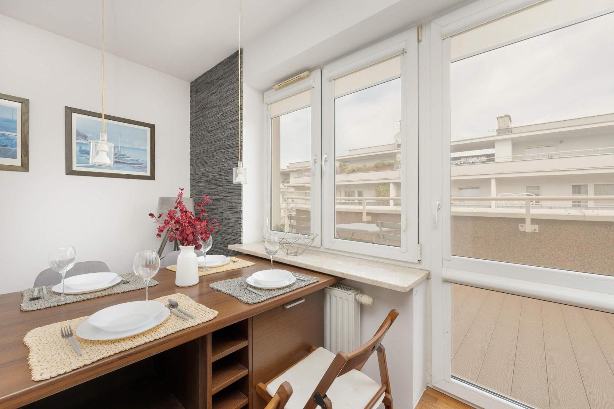 Apartament Cozy With Parking Near Babice Airport By Renters